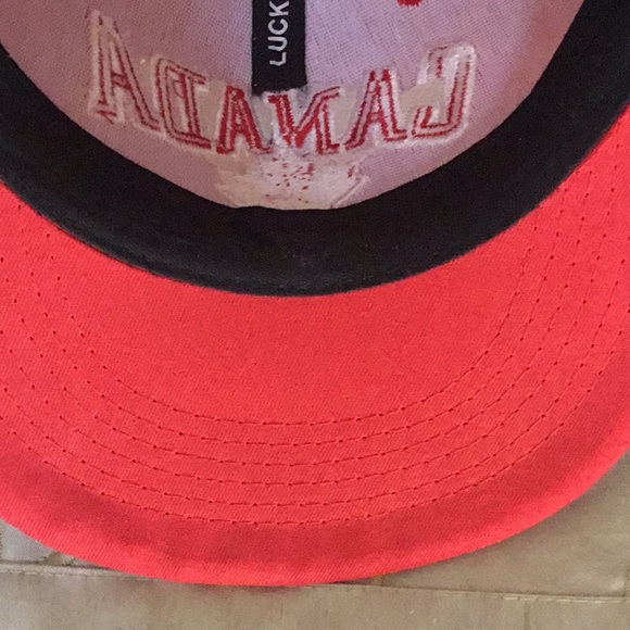 Red Canada Cap - Picture 5 of 5